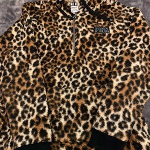 PINK Victoria's Secret Sweaters - PINK Cheetah Print Sherpa Zip Up PINK Victoria's Secret Sweaters - PINK Cheetah Print Sherpa Zip Up